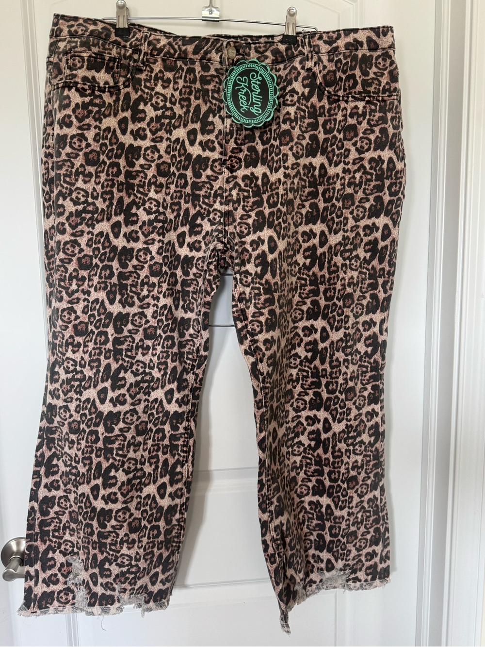 Viral Cropped Wide-leg Leopard Jeans as seen on TikTok